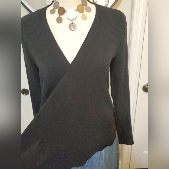 100% black Silk blouse size small by Theory - Picture 2 of 6